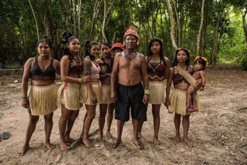 The Munduruku women with chief Juarez